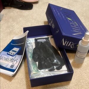 Neurotris Facial Sculpting Kit with Black Gloves